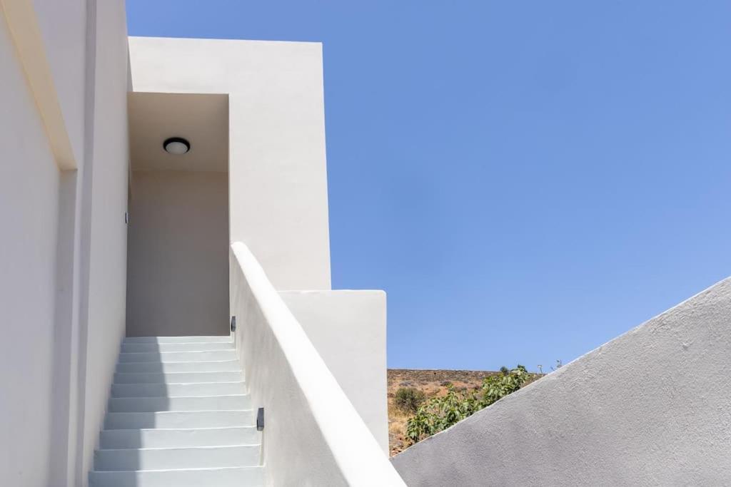 Pearl Suites And Villa Тинос Экстерьер фото