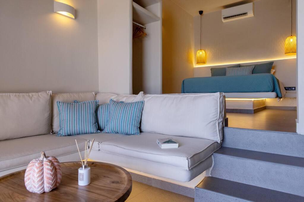 Pearl Suites And Villa Тинос Экстерьер фото