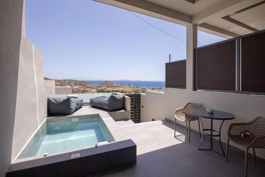 Pearl Suites And Villa Тинос Экстерьер фото